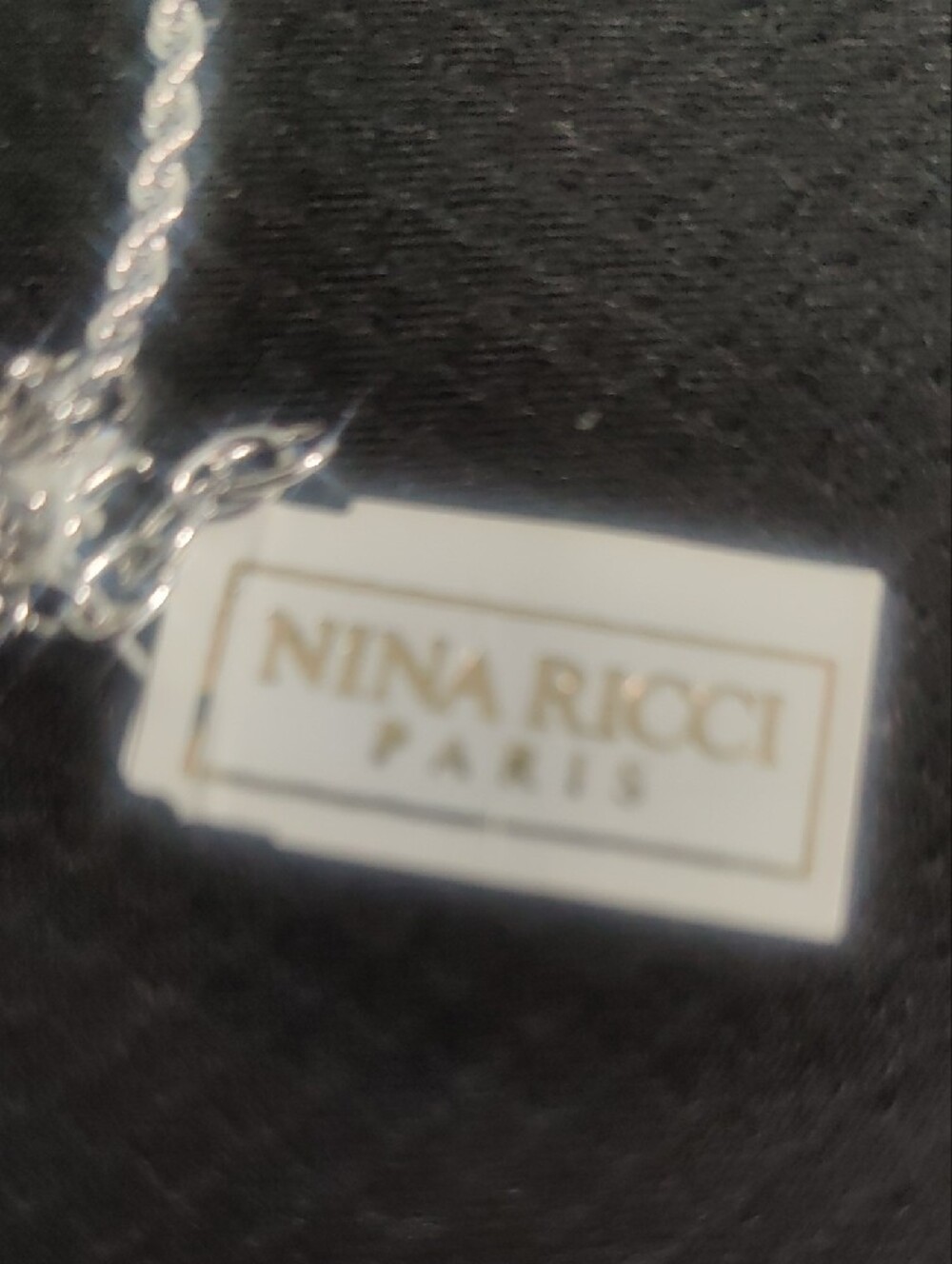 Nina Ricci Silver Heart Pendant Necklace – Sculpted Heart Design - Picture 10 of 12